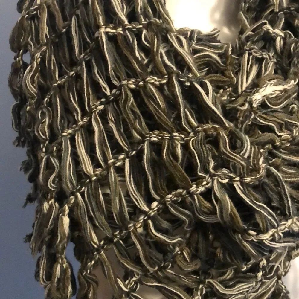 Steve Madden Wicked Cool Infinity Scarf - Picture 4 of 6